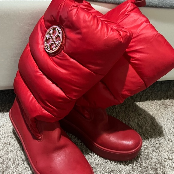 Tory Burch puffer boots - Picture 7 of 10